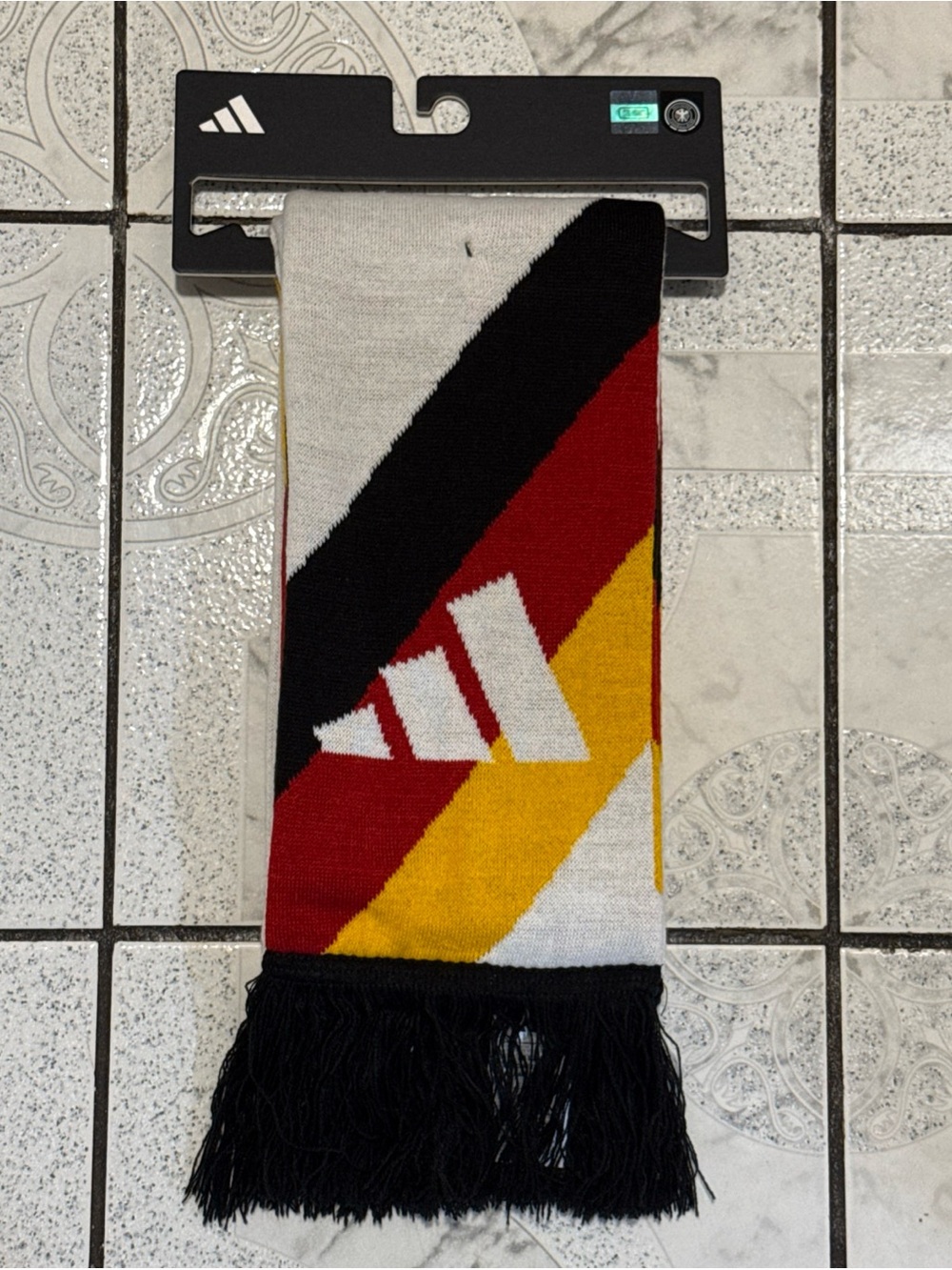 New Adidas DFB Germany 2026 Soccer Scarf World Cup 26 White Black KC6688